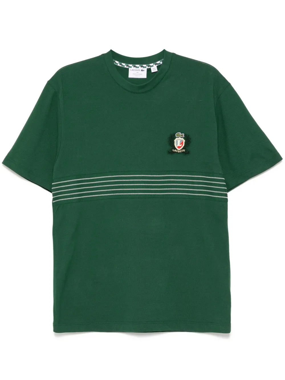 T-shirt com bordado