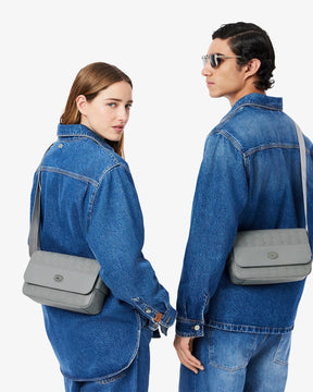 Bolsa de couro com aba Nomogramme