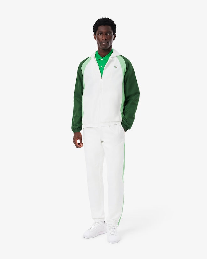 Conjunto verde escuro com logo