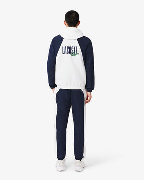 Conjunto verde e branco com logo