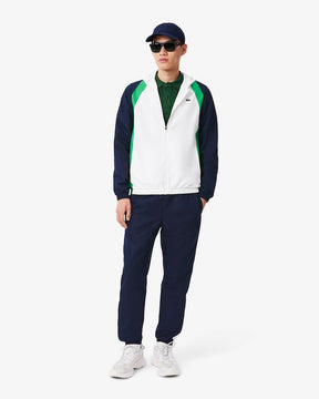 Conjunto verde e branco com logo