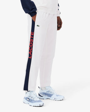 Conjunto branco e azul com logo