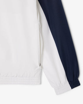 Conjunto branco e azul com logo